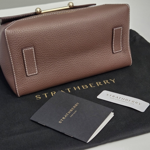 STRATHBERRY MOSAIC BAG IN CHOCOLATE WITH VANILLA STITCH - Picture 14 of 14